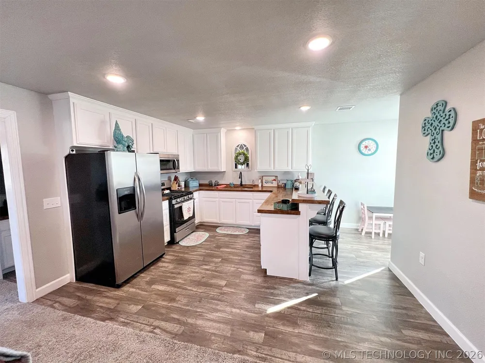 11457 510 ROAD Tahlequah, OK 74464