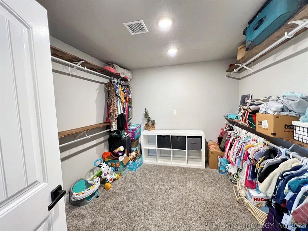 11457 510 ROAD Tahlequah, OK 74464