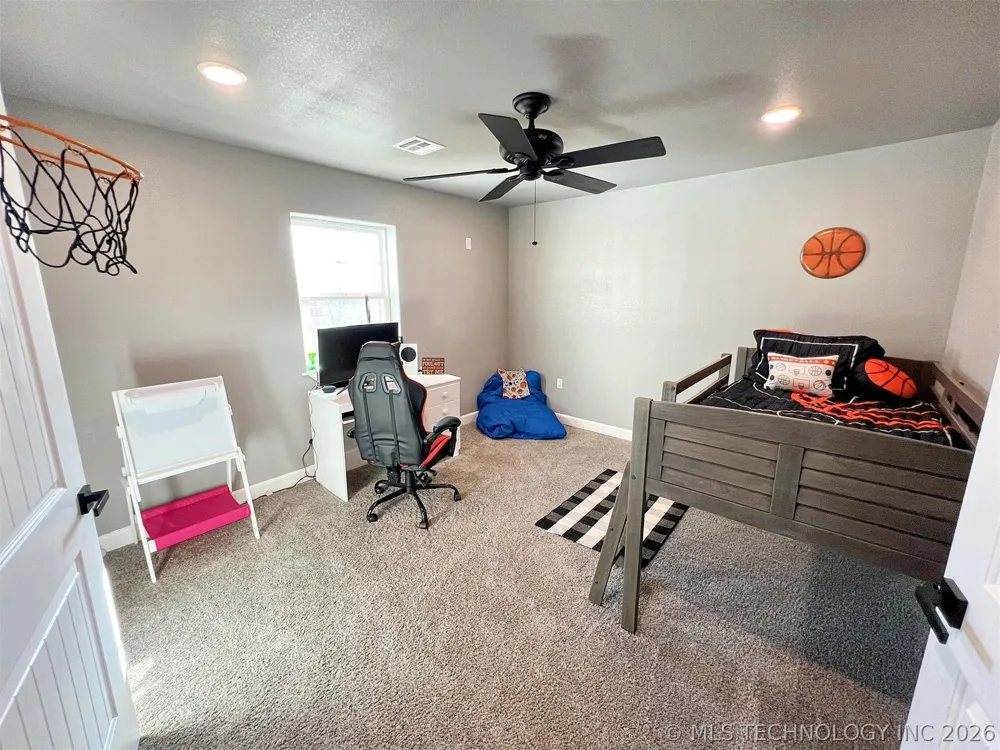 11457 510 ROAD Tahlequah, OK 74464