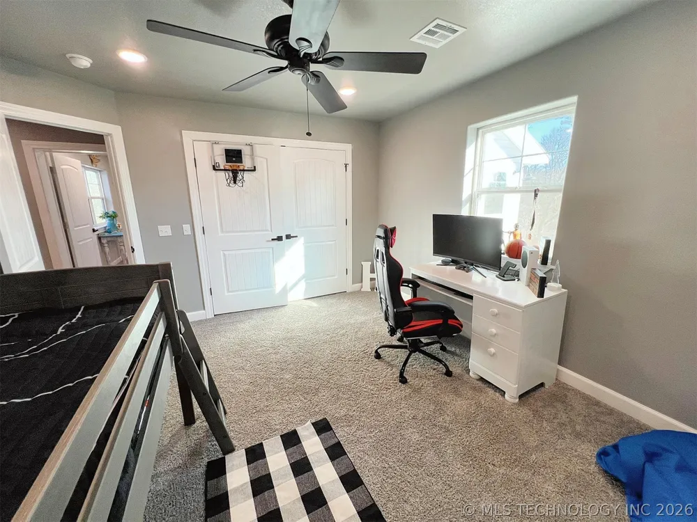 11457 510 ROAD Tahlequah, OK 74464