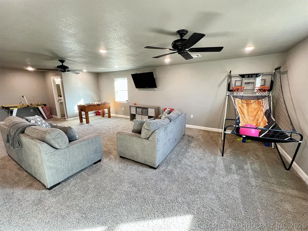 11457 510 ROAD Tahlequah, OK 74464