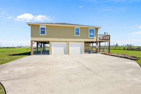 972 Rancho Carribe