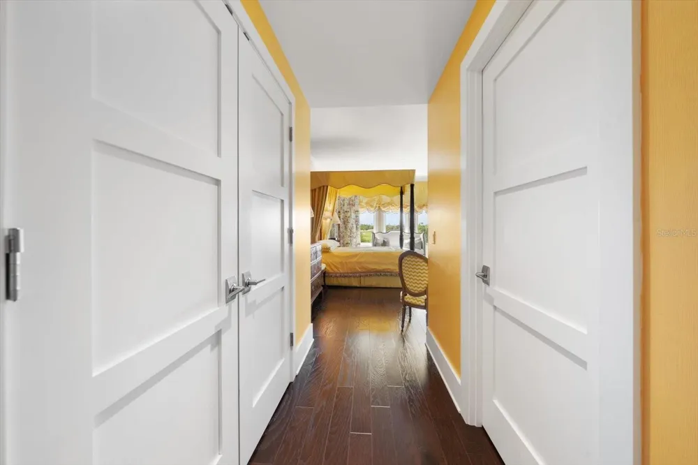 125 BELLEVIEW BOULEVARD #302 Belleair, FL 33756