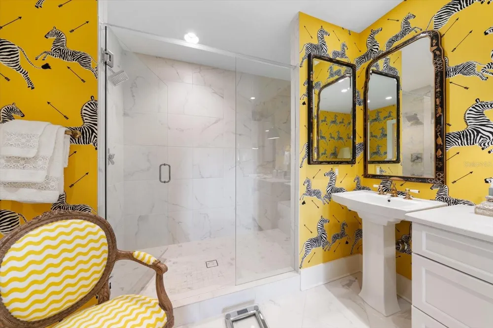 125 BELLEVIEW BOULEVARD #302 Belleair, FL 33756