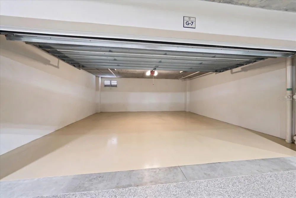 125 BELLEVIEW BOULEVARD #302 Belleair, FL 33756