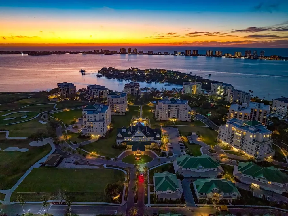 125 BELLEVIEW BOULEVARD #302 Belleair, FL 33756