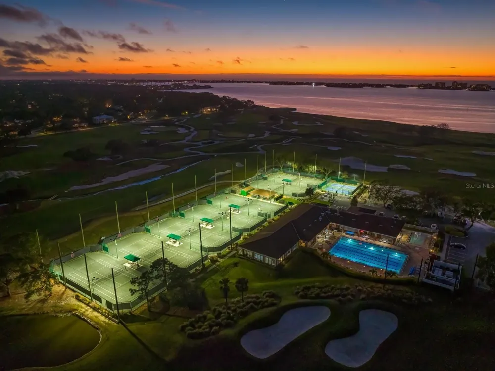 125 BELLEVIEW BOULEVARD #302 Belleair, FL 33756