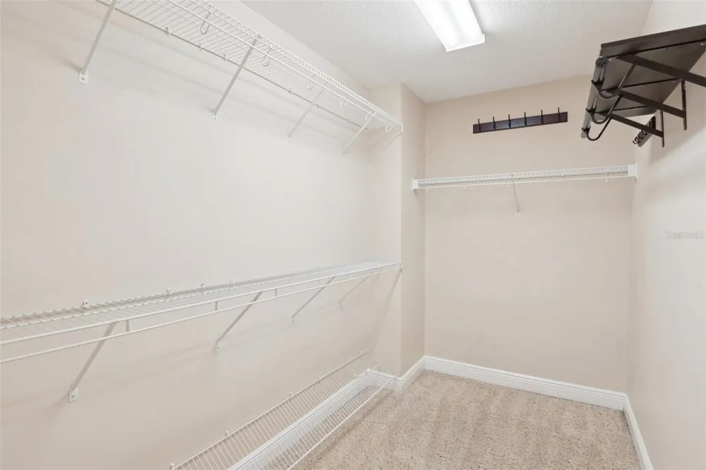 300 VALENCIA CIRCLE St Petersburg, FL 33716