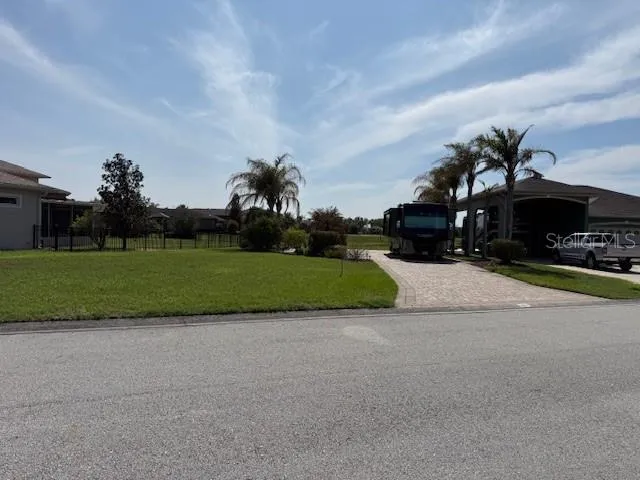 368 NOLANE LANE Polk City, FL 33868