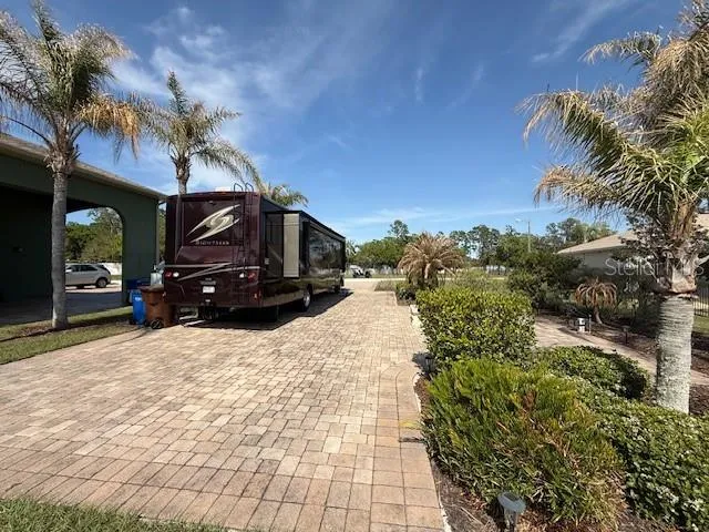 368 NOLANE LANE Polk City, FL 33868
