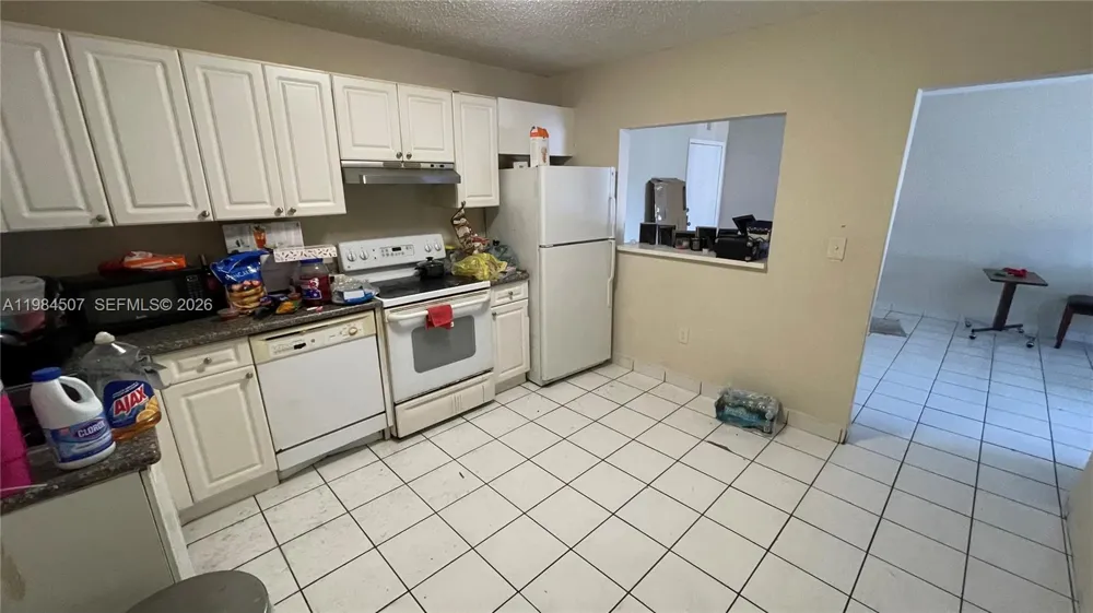 5100 SW 41st St #226 Pembroke Park, FL 33023