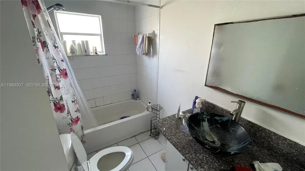 5100 SW 41st St #226 Pembroke Park, FL 33023