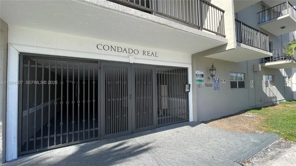 5100 SW 41st St #226 Pembroke Park, FL 33023