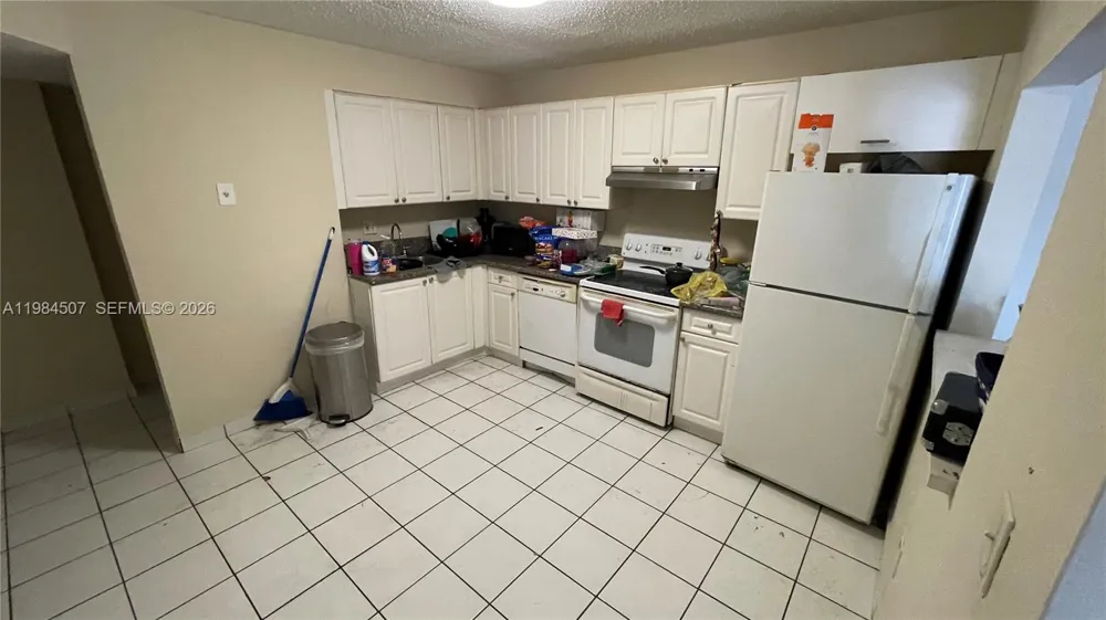 5100 SW 41st St #226 Pembroke Park, FL 33023