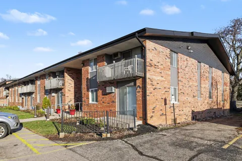 606 Lynn Avenue #1