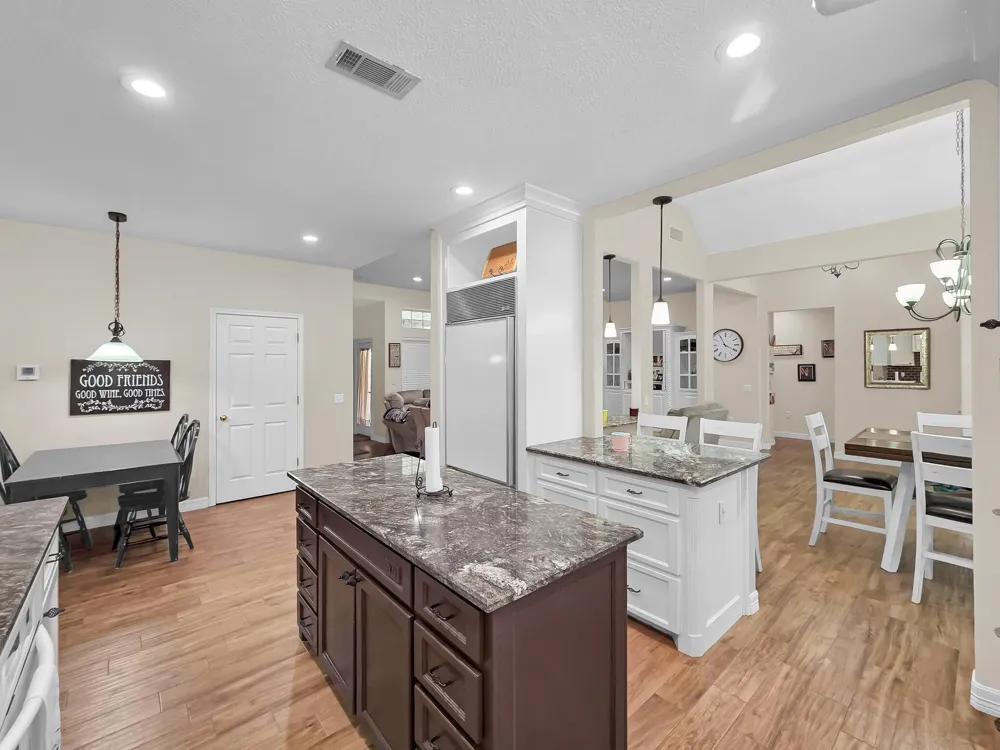 520 Meadow Lane Winnie, TX 77665