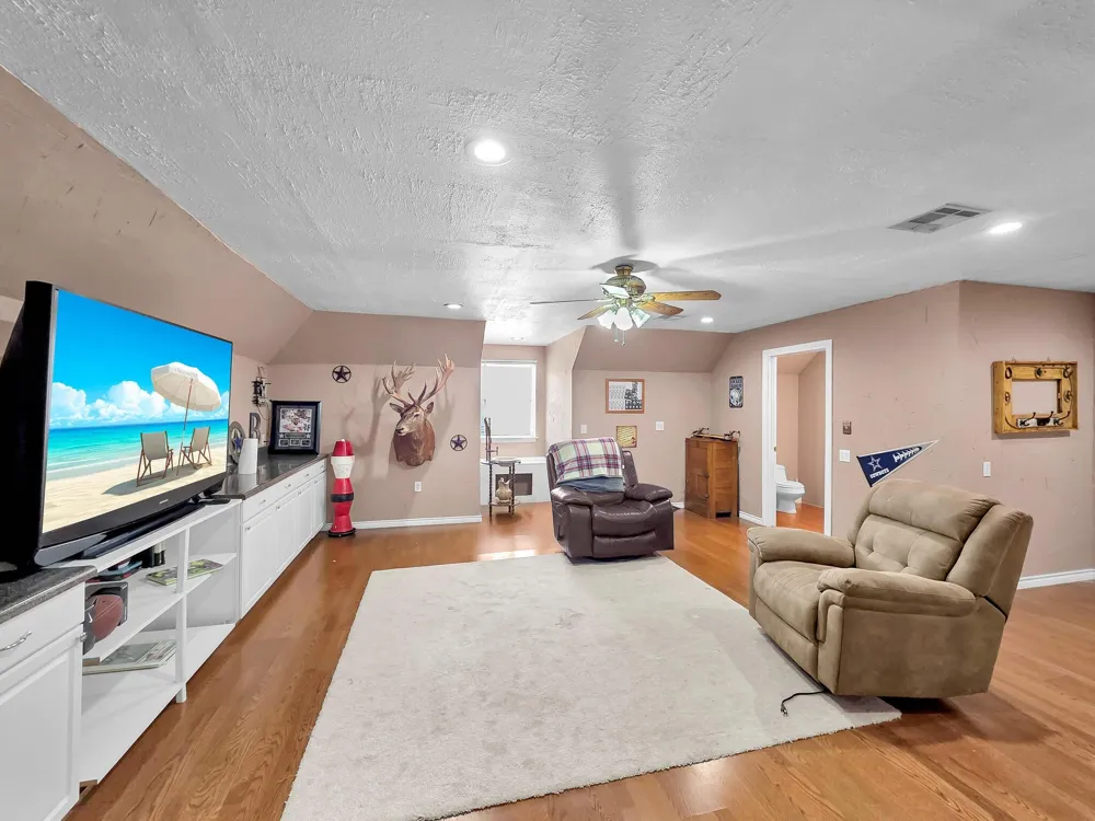 520 Meadow Lane Winnie, TX 77665
