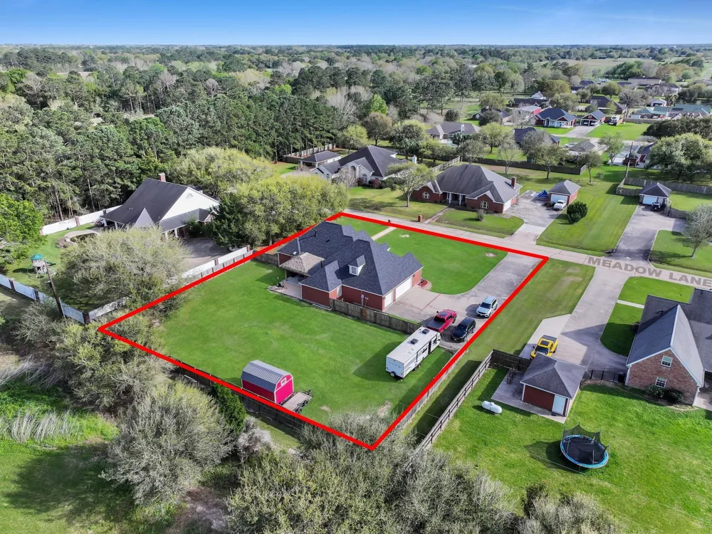 520 Meadow Lane Winnie, TX 77665