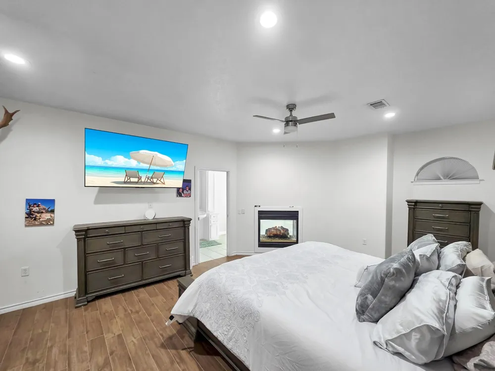 520 Meadow Lane Winnie, TX 77665
