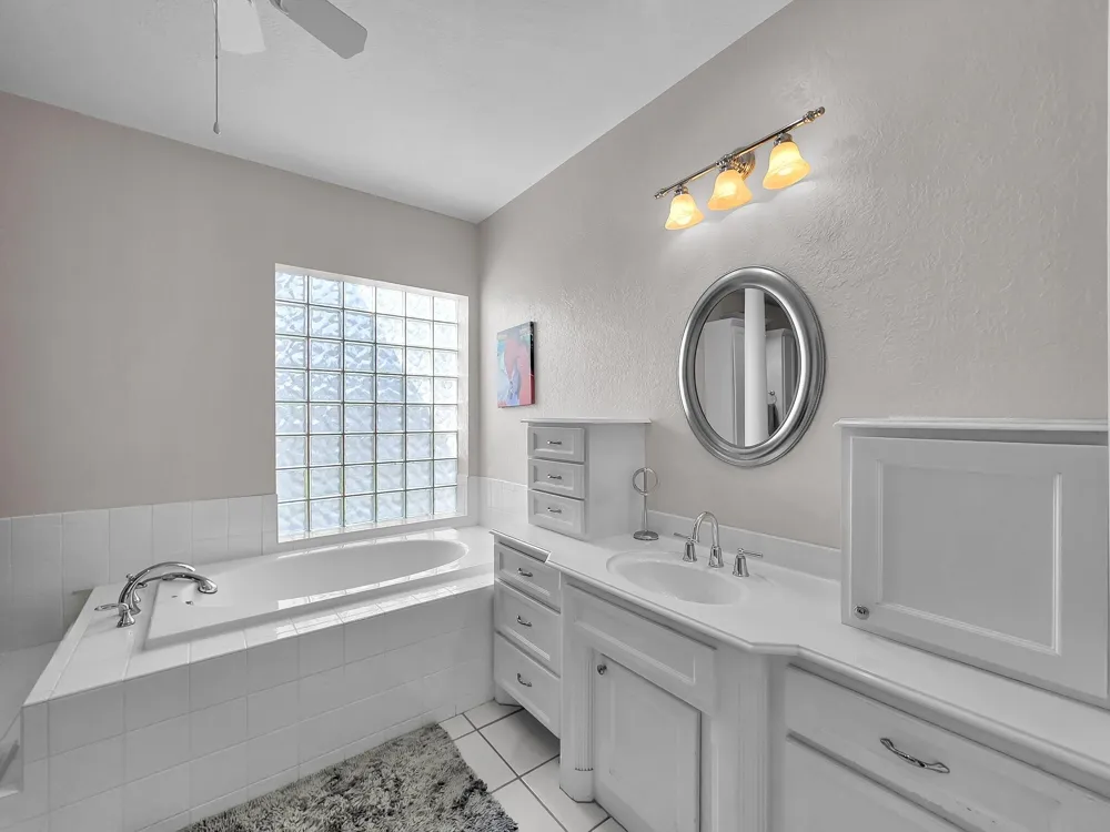 520 Meadow Lane Winnie, TX 77665
