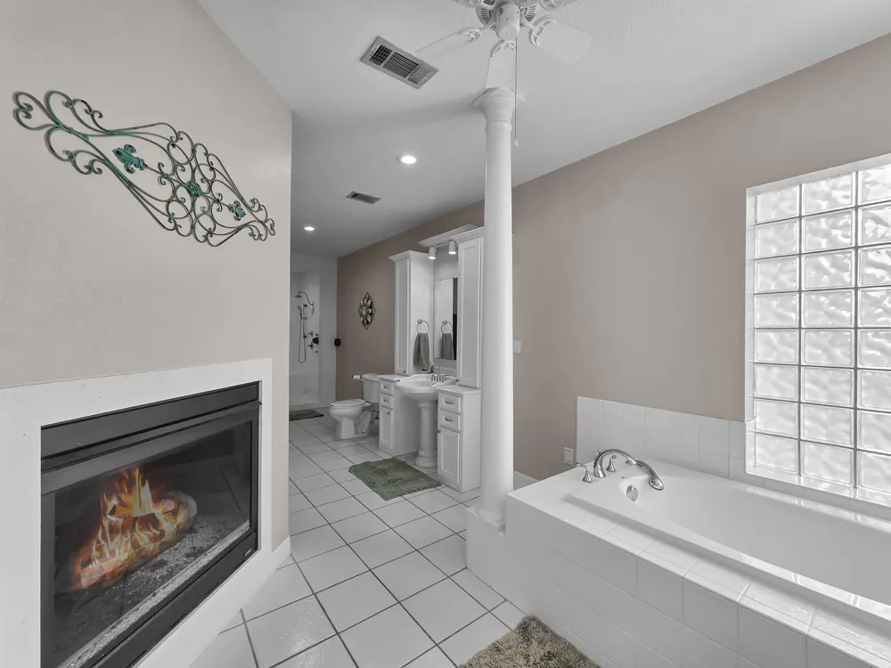 520 Meadow Lane Winnie, TX 77665