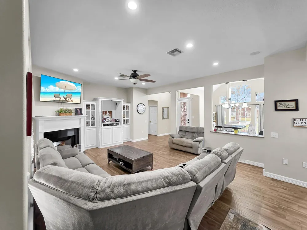 520 Meadow Lane Winnie, TX 77665