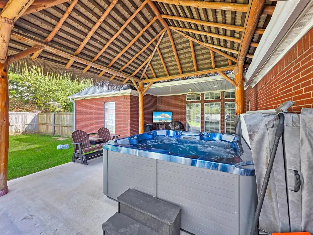 520 Meadow Lane Winnie, TX 77665