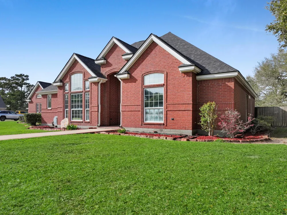 520 Meadow Lane Winnie, TX 77665