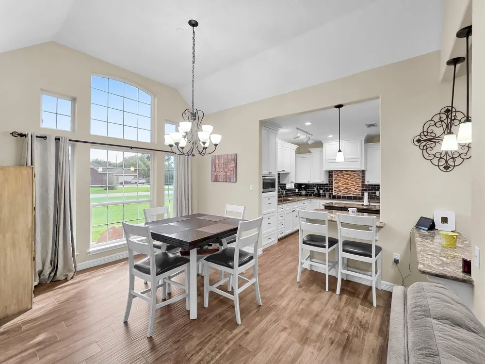 520 Meadow Lane Winnie, TX 77665