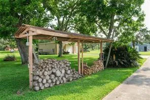 915 Live Oak Drive Jones Creek, TX 77541
