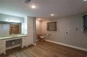 915 Live Oak Drive Jones Creek, TX 77541