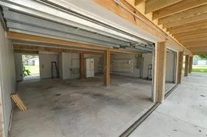 915 Live Oak Drive Jones Creek, TX 77541