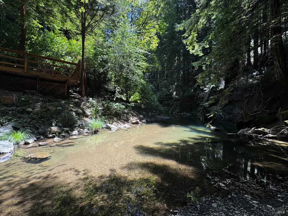 7001 Lucas Valley Road Nicasio, CA 94946