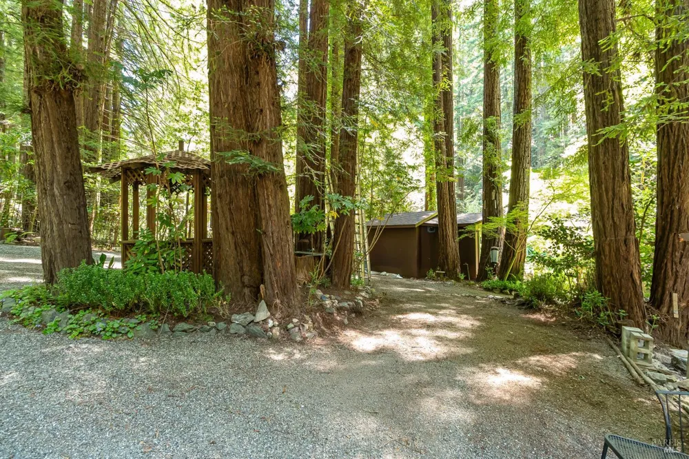 7001 Lucas Valley Road Nicasio, CA 94946