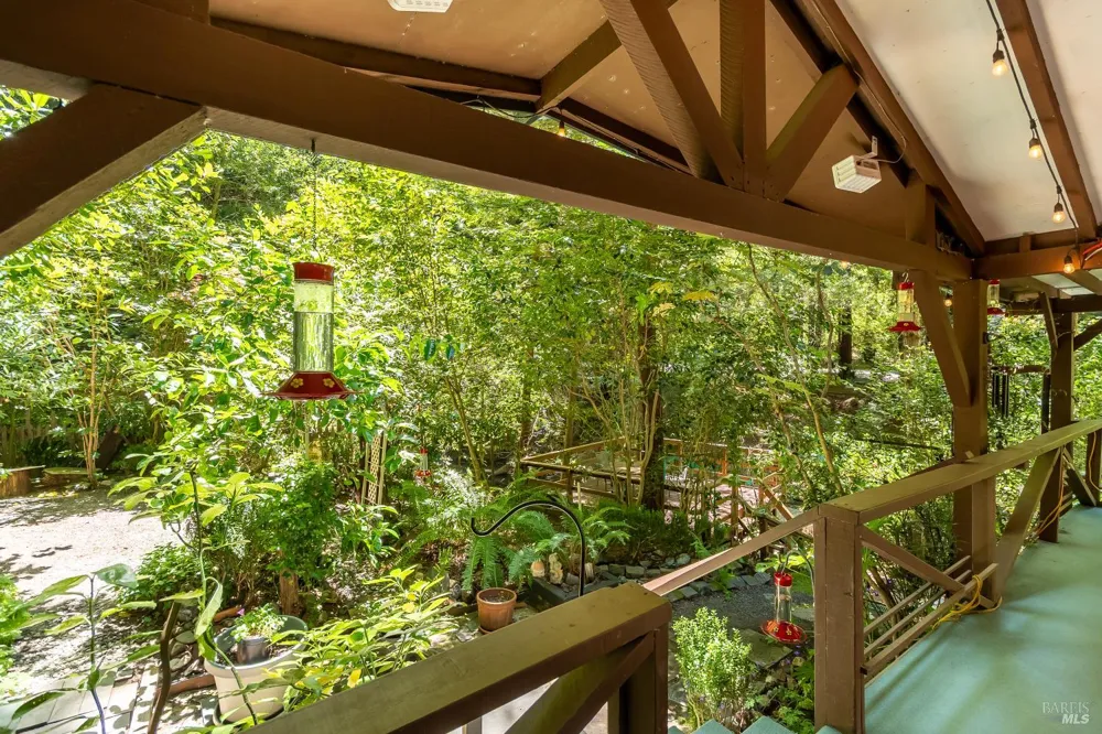 7001 Lucas Valley Road Nicasio, CA 94946