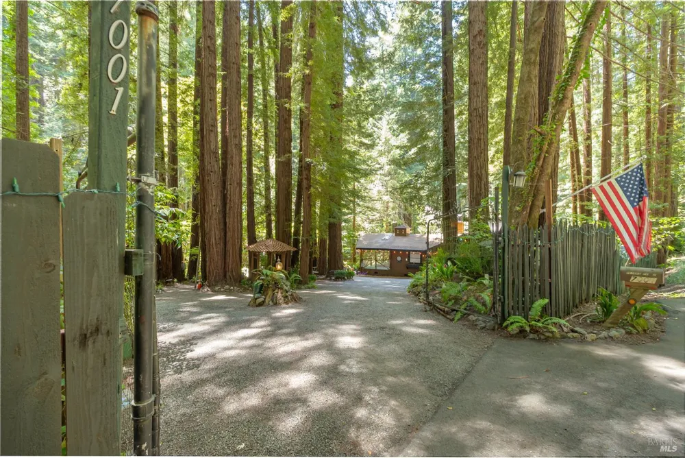 7001 Lucas Valley Road Nicasio, CA 94946