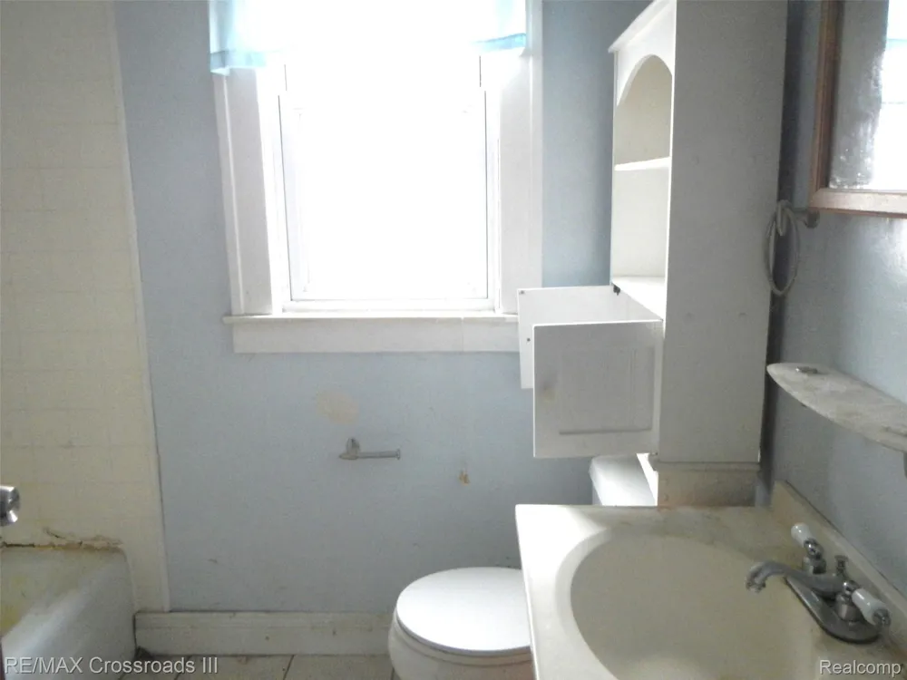 1418 Hanford Avenue Lincoln Park City, MI 48146