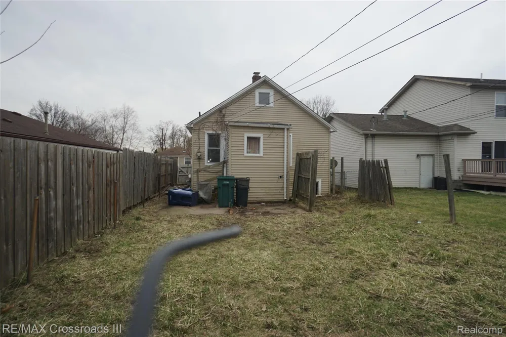 1418 Hanford Avenue Lincoln Park City, MI 48146