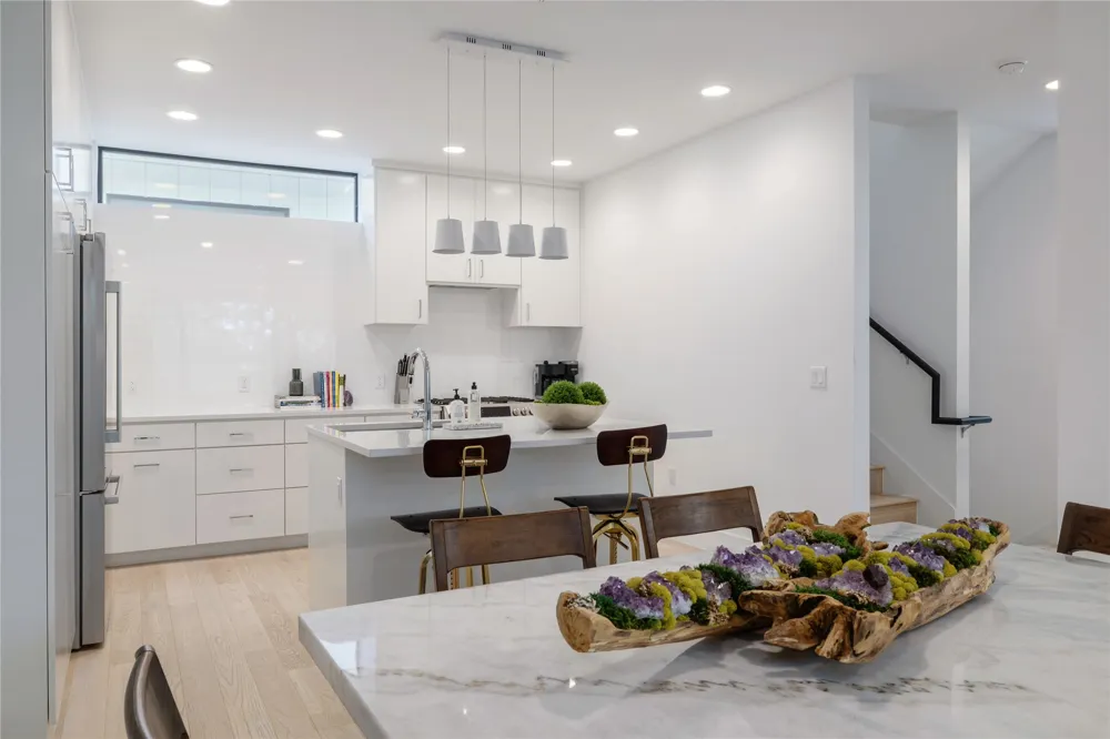 3406 E 17th Street #5 Austin, TX 78721