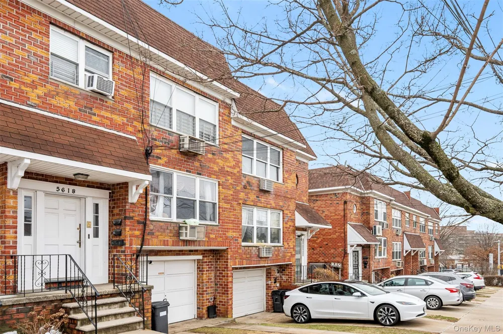56-18 Cloverdale Boulevard Bayside, NY 11364