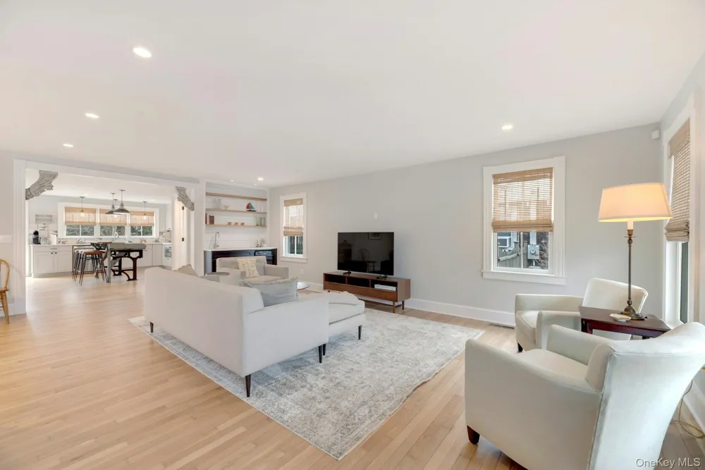 237 6th Street Greenport, NY 11944