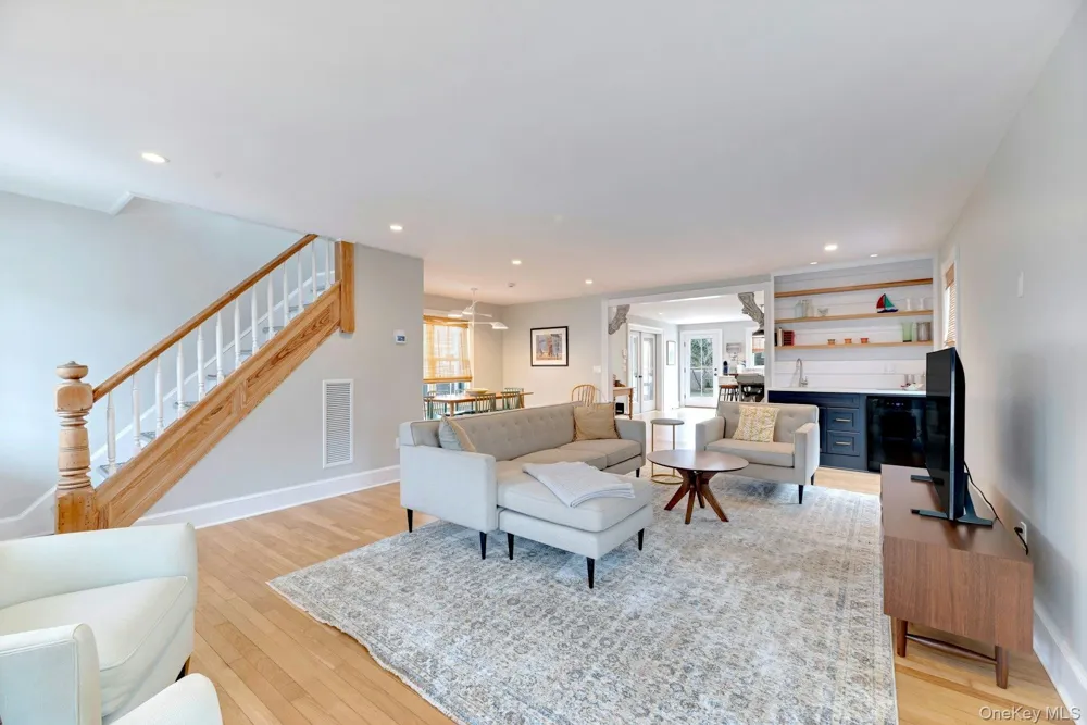 237 6th Street Greenport, NY 11944
