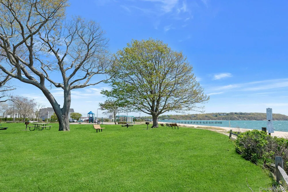 237 6th Street Greenport, NY 11944