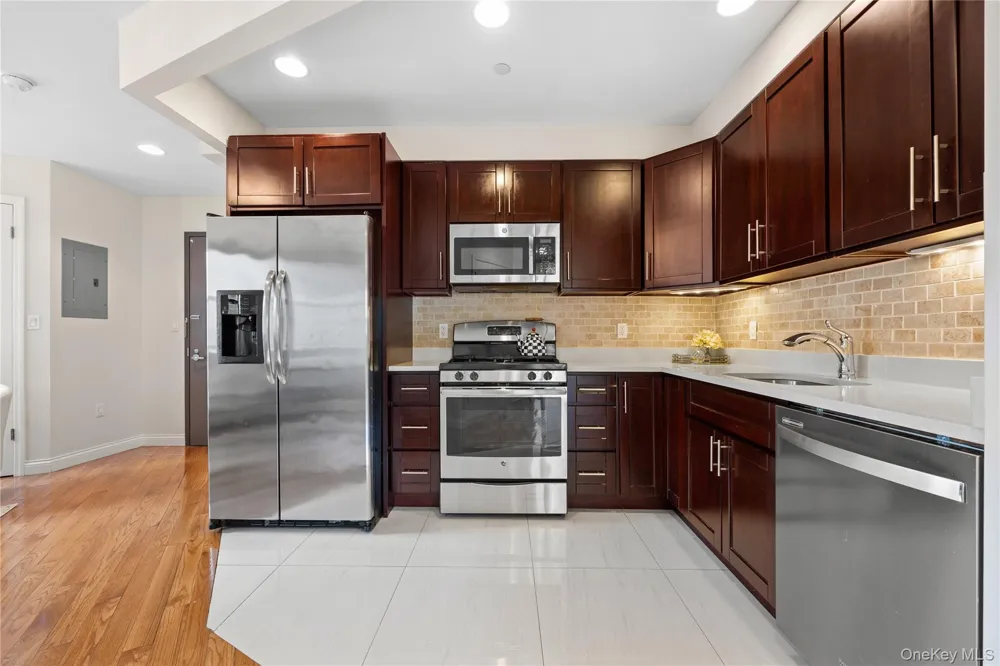 456 W 167th Street #4D New York (Manhattan), NY 10032