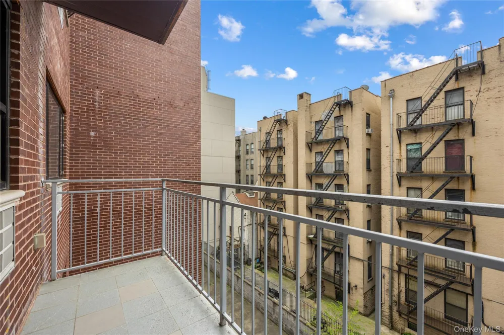 456 W 167th Street #4D New York (Manhattan), NY 10032