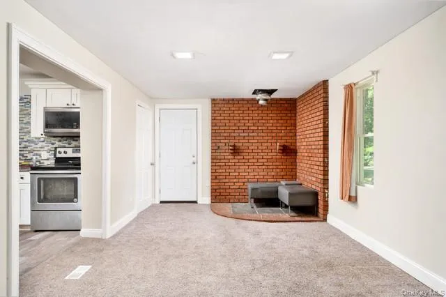 10 Sunnyside Drive Sound Beach, NY 11789