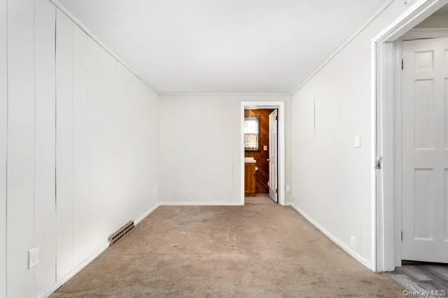 10 Sunnyside Drive Sound Beach, NY 11789