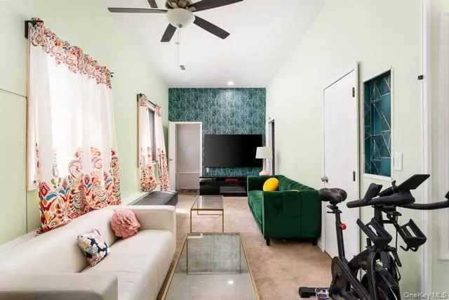 10 Sunnyside Drive Sound Beach, NY 11789