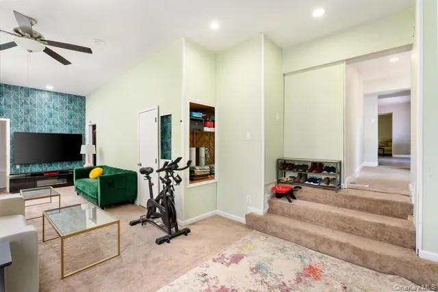 10 Sunnyside Drive Sound Beach, NY 11789