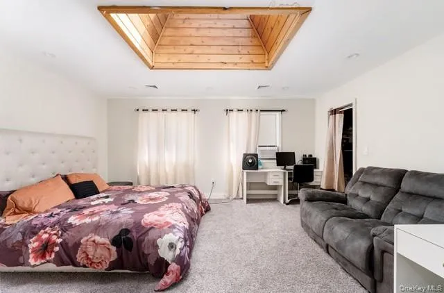 10 Sunnyside Drive Sound Beach, NY 11789